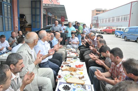 ak-parti-akcaabat.20120908132625.jpg