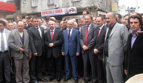 akp-miting1.jpg