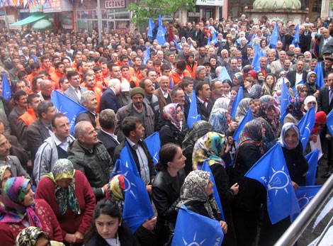 akp-miting3.jpg