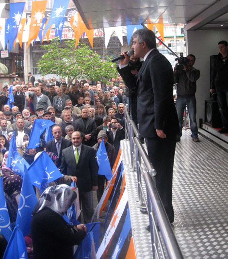 akp-miting4.jpg