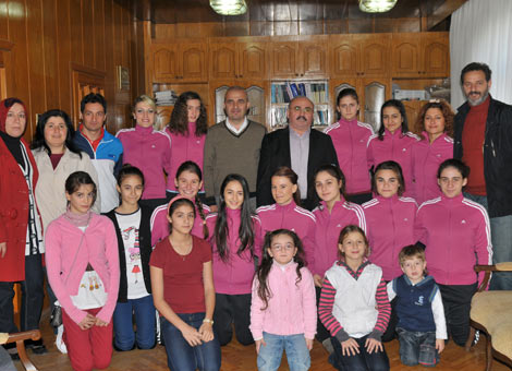 darica-voleybool.20111109150025.jpg