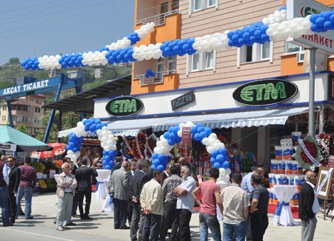 etm-market-duzkoy-caddesi2.jpg