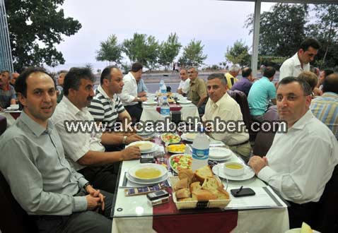 mhp_iftar_2010_2.jpg