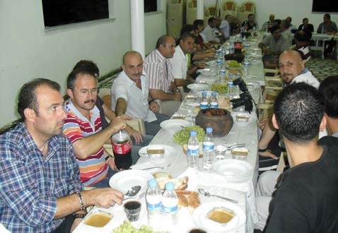 mhp_kavakli_iftar1.jpg